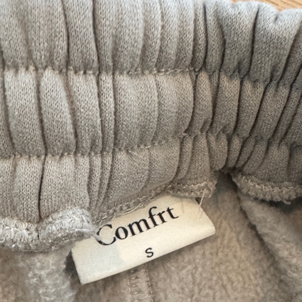 Comfrt tranquil collection, sweatshorts - Picture 2 of 3